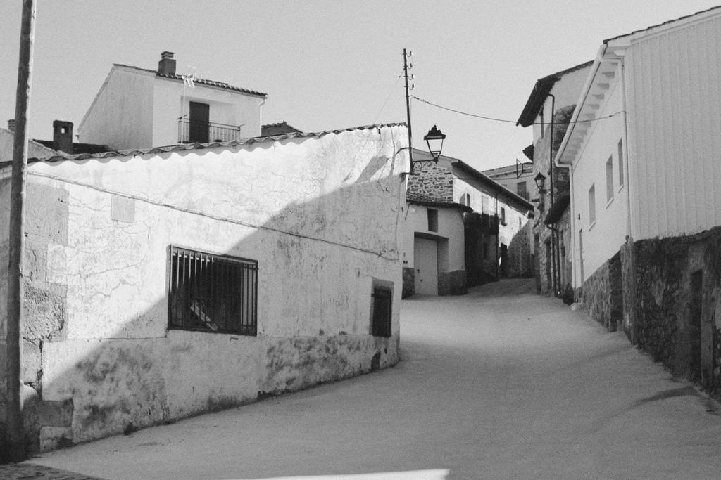La Grulla Dorada ξενώνας Perales del Puerto Εξωτερικό φωτογραφία